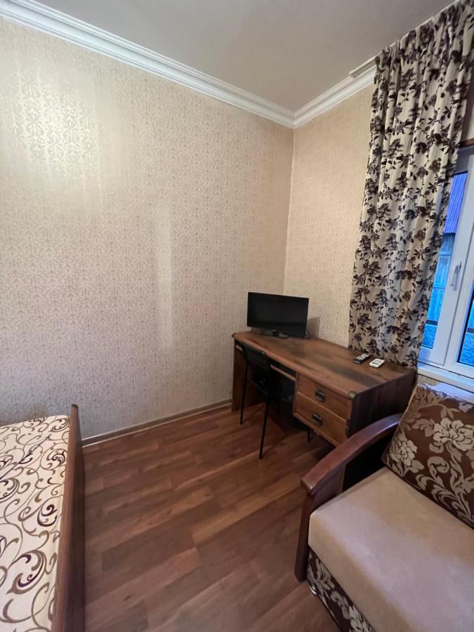 Hôtel Gostevoy Dom Samir à Gagra Extérieur photo