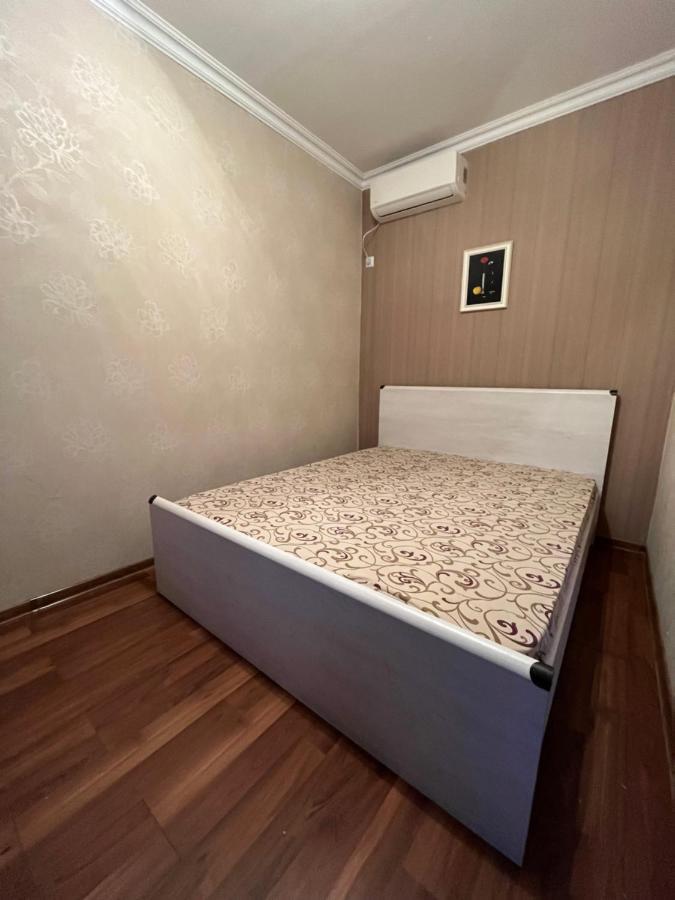 Hôtel Gostevoy Dom Samir à Gagra Extérieur photo